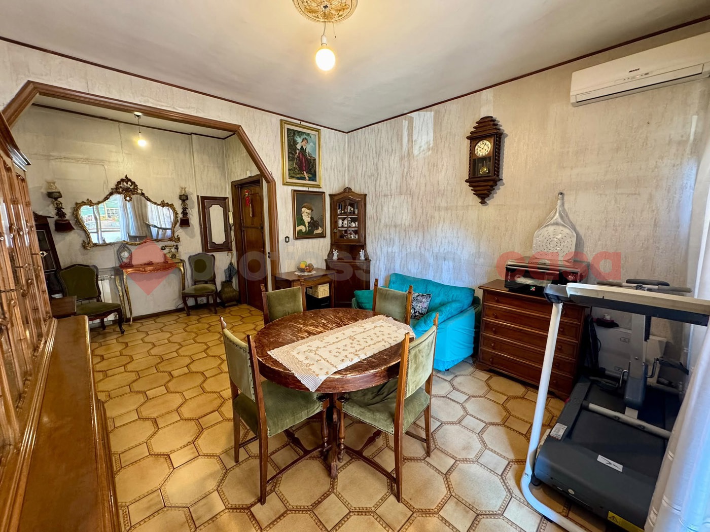 Trilocale da ristrutturare a Roma