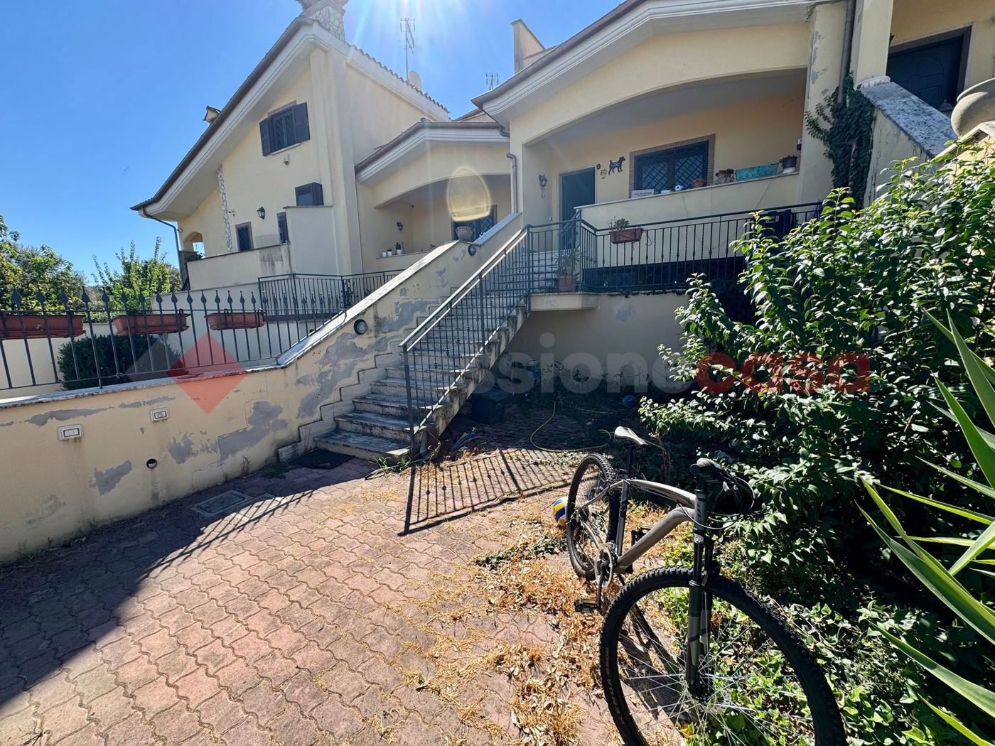 Villa con giardino a Roma