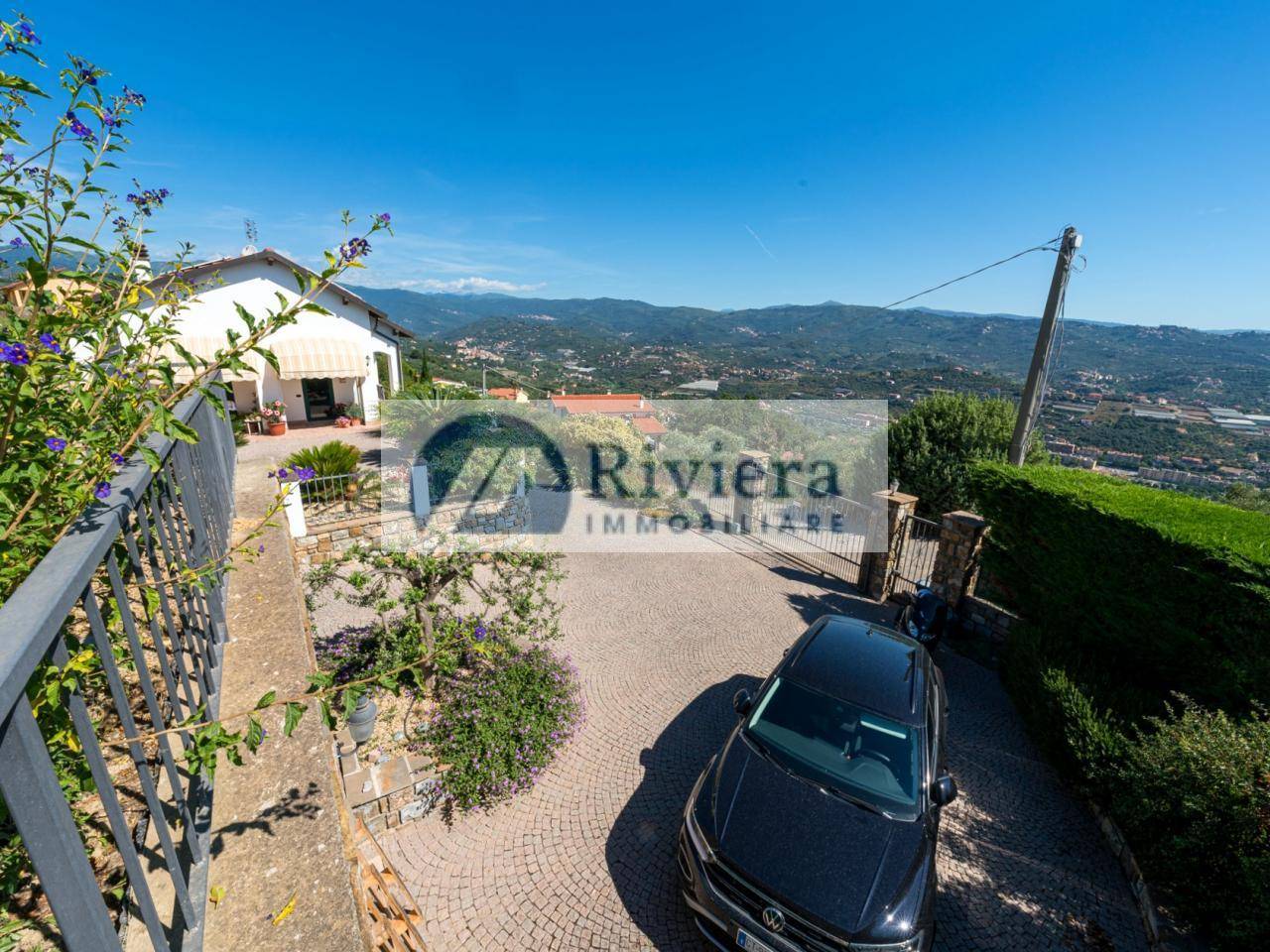 Villa in vendita a Imperia