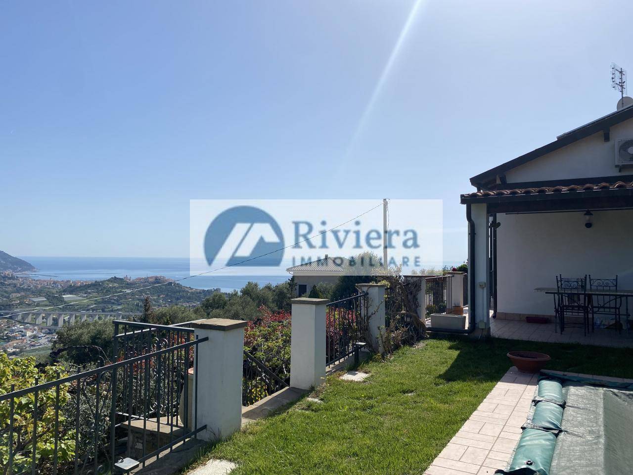 Villa in vendita a Imperia