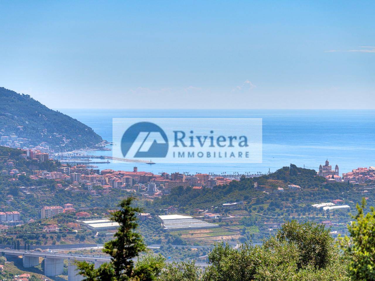 Villa in vendita a Imperia