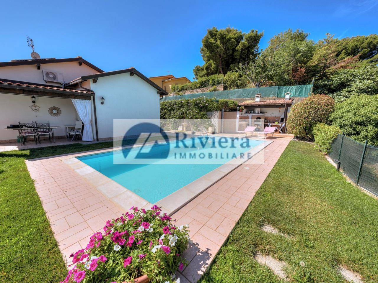 Villa in vendita a Imperia