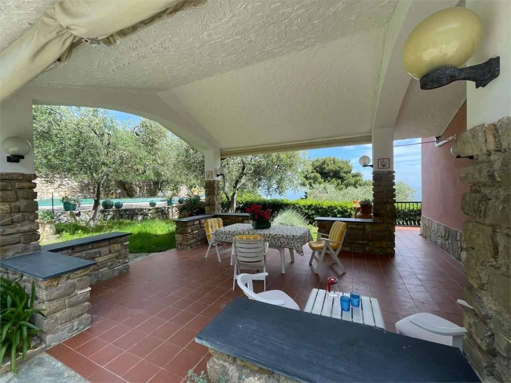 Villa in vendita a Cervo