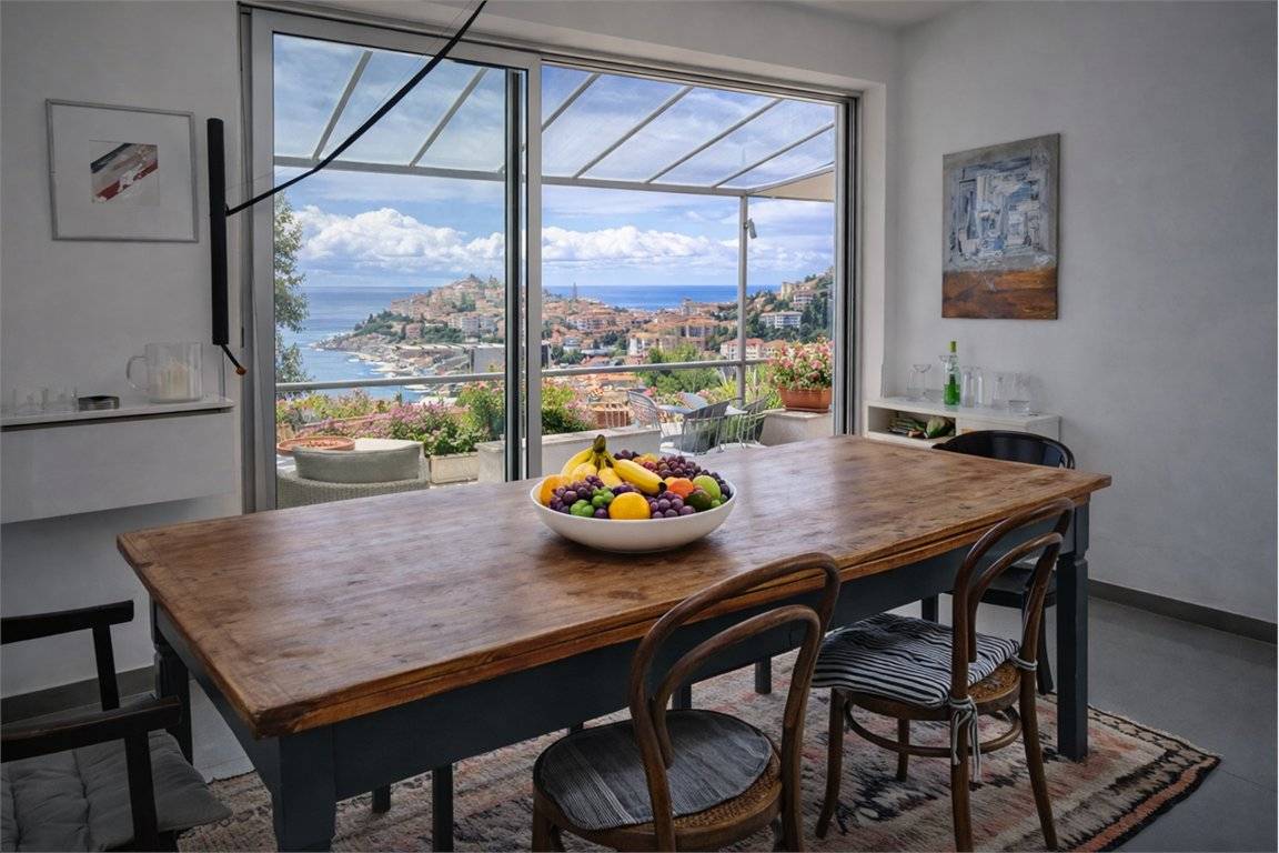 Villa in vendita a Imperia