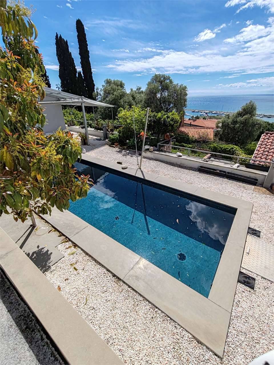 Villa in vendita a Imperia