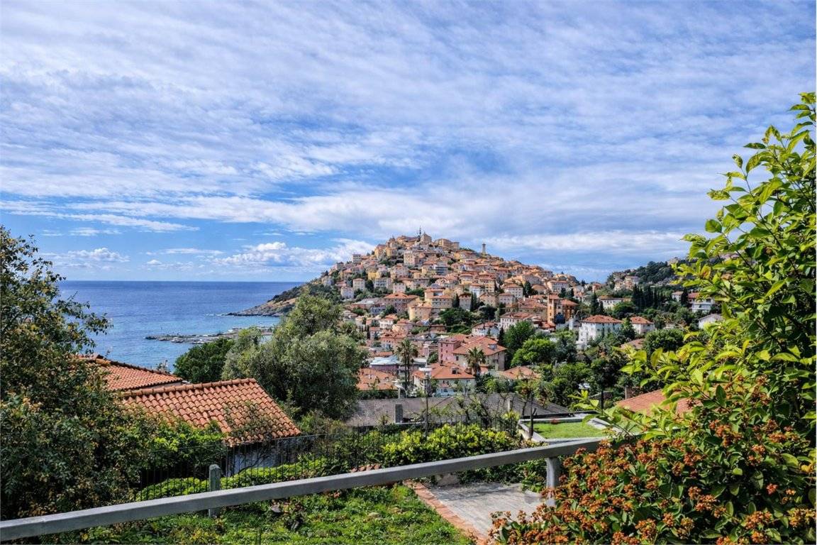 Villa in vendita a Imperia