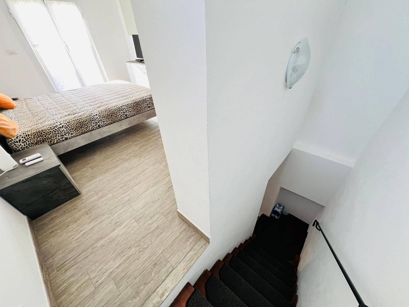 Appartamento in vendita a Diano Arentino, Diano Borello