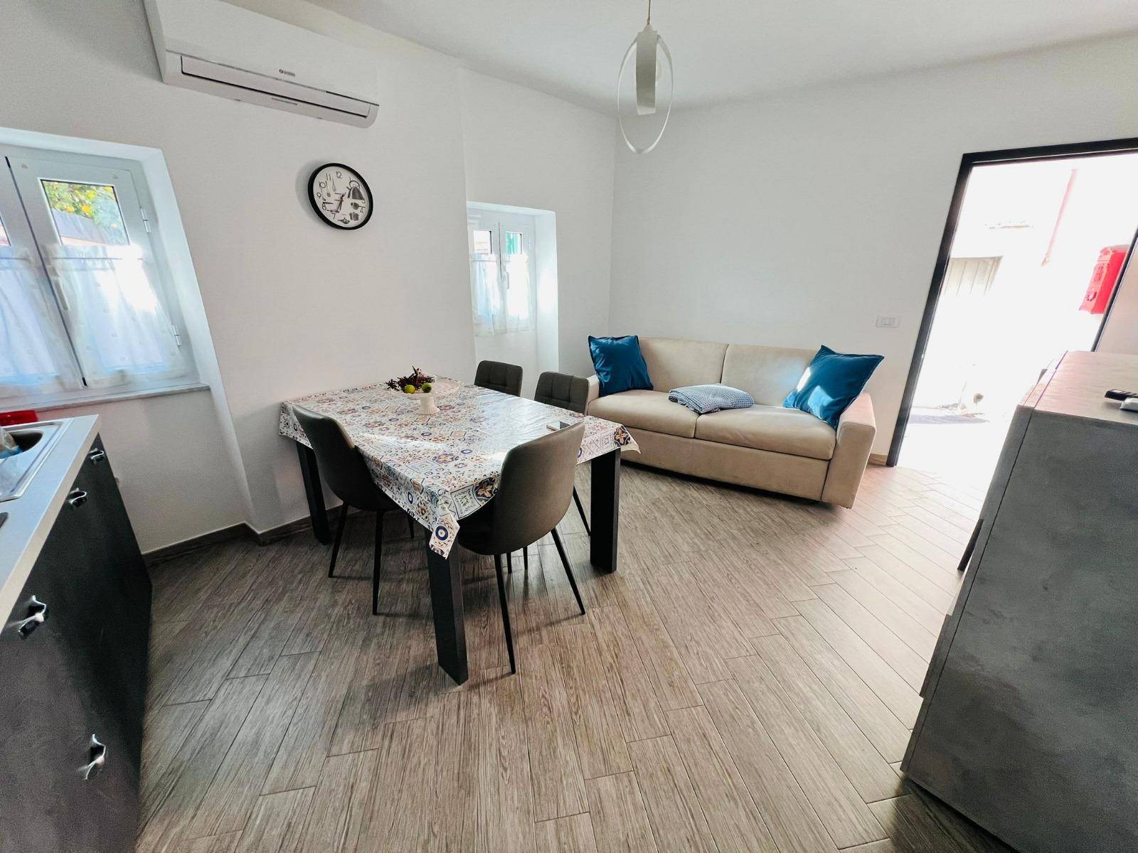 Appartamento in vendita a Diano Arentino, Diano Borello