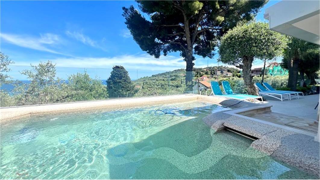 Villa in vendita a Diano Marina