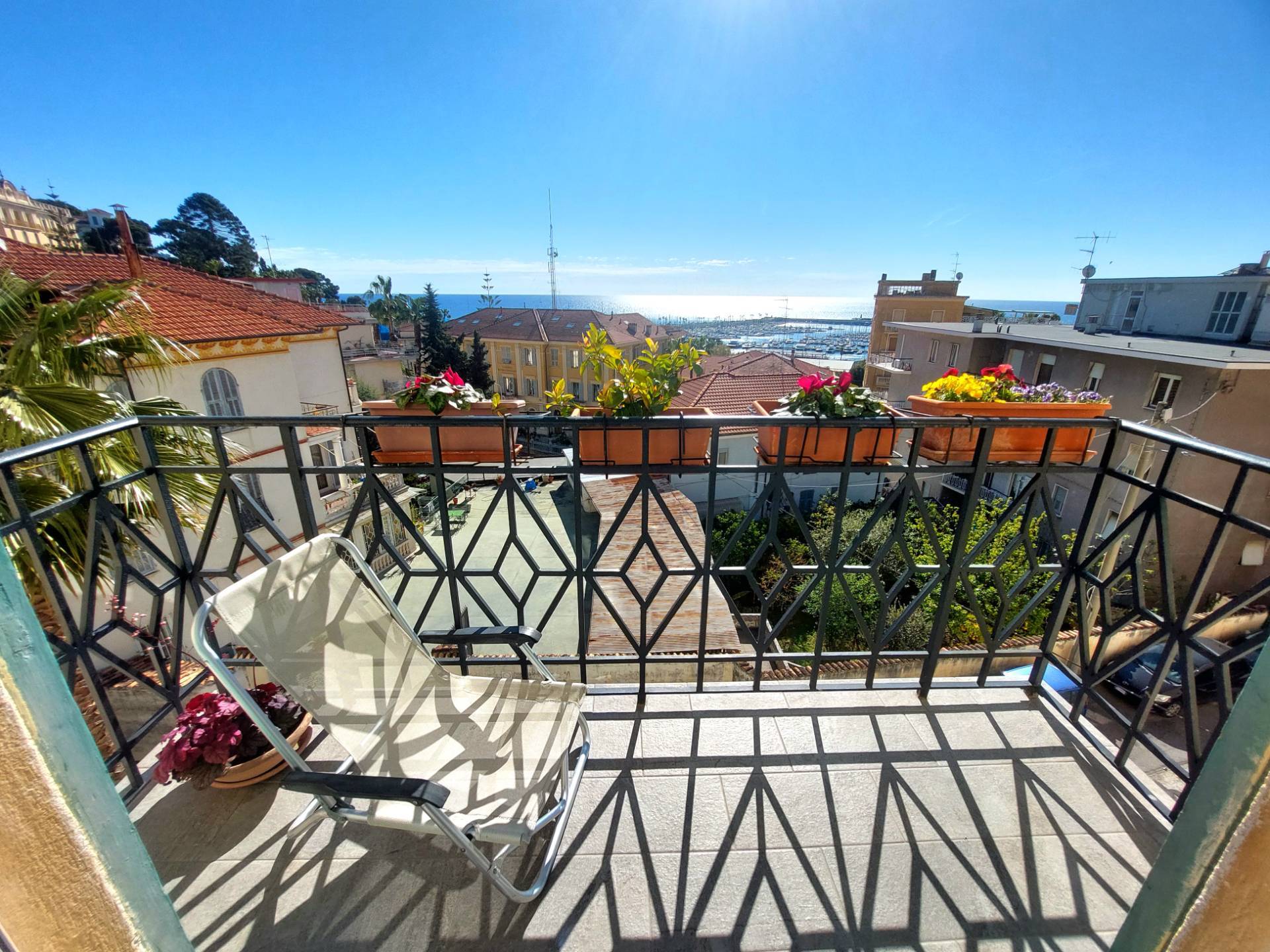 Appartamento in vendita a Imperia