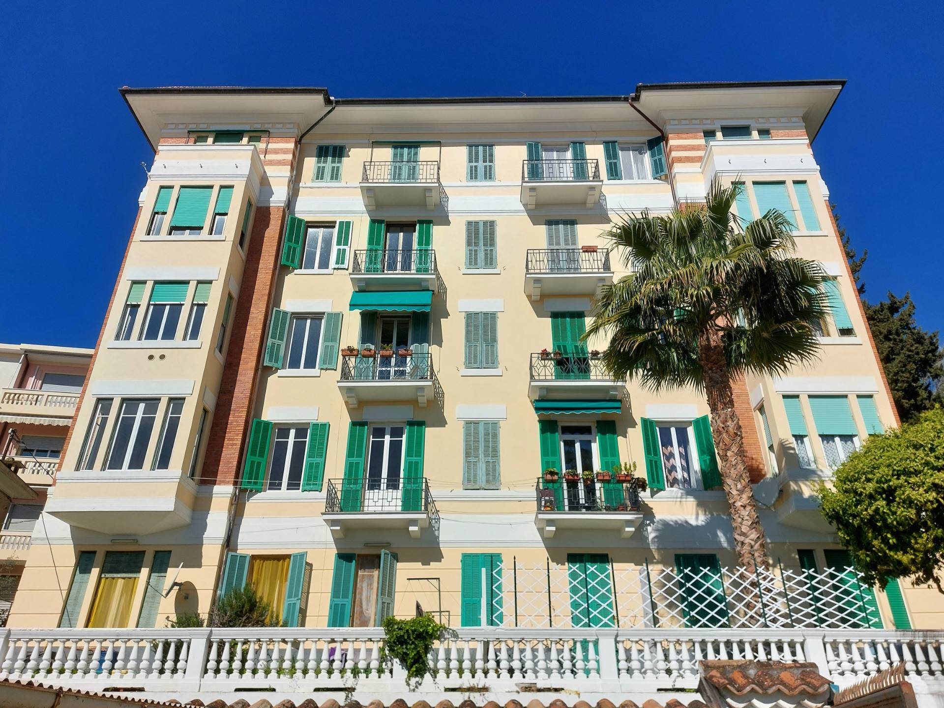 Appartamento in vendita a Imperia