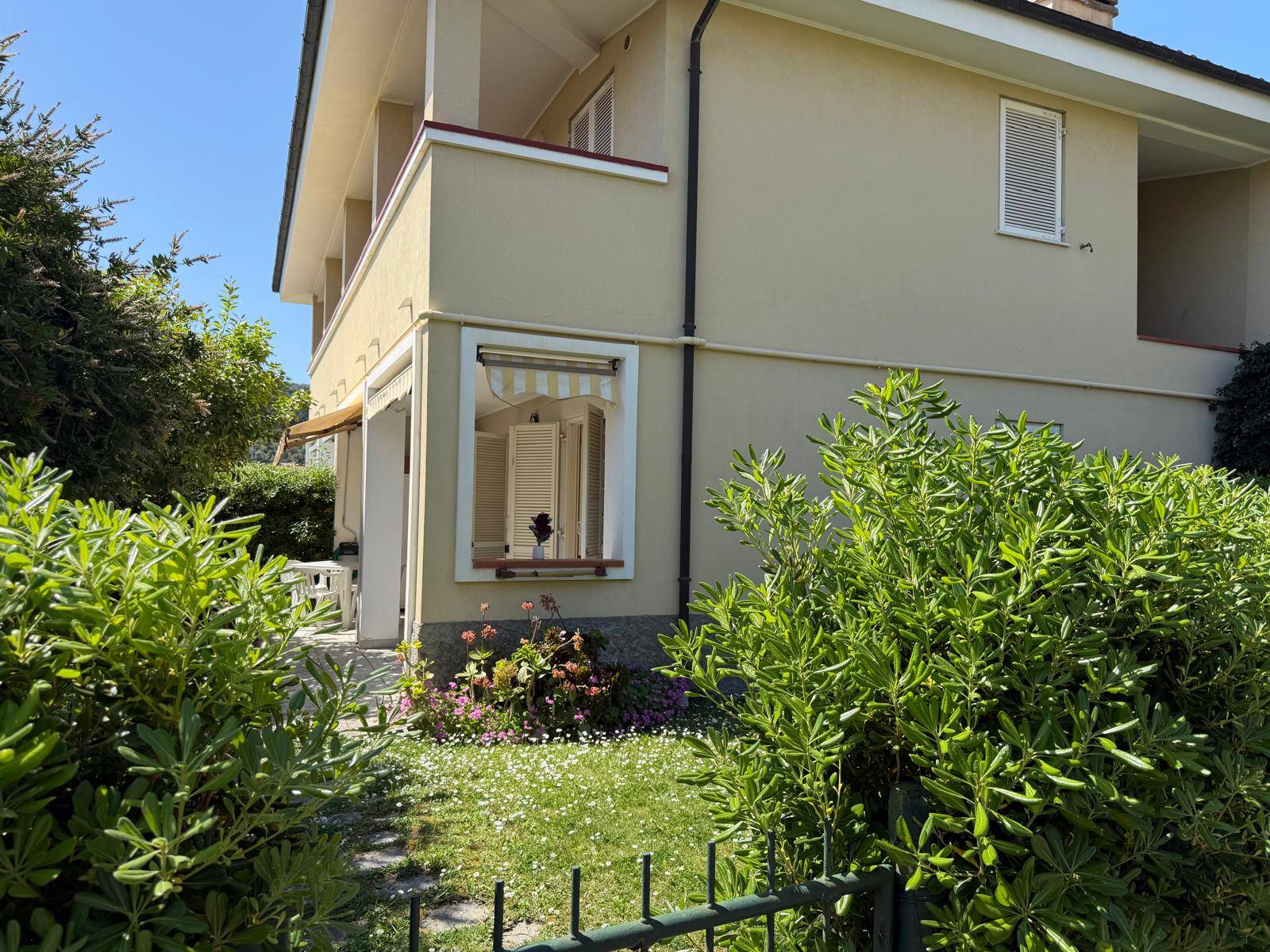 Appartamento in vendita a Diano Castello, Varcavello