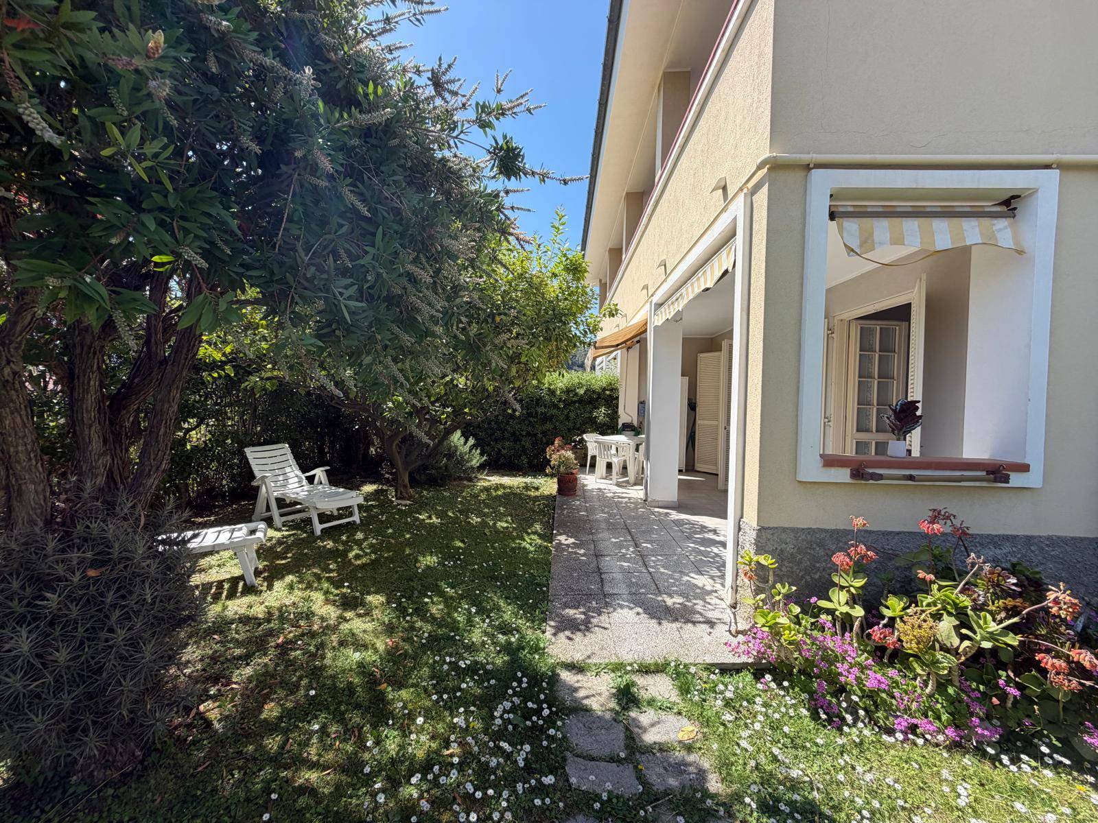 Appartamento in vendita a Diano Castello, Varcavello