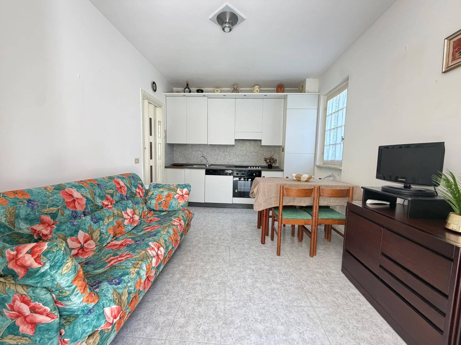 Appartamento in vendita a Diano Castello, Varcavello