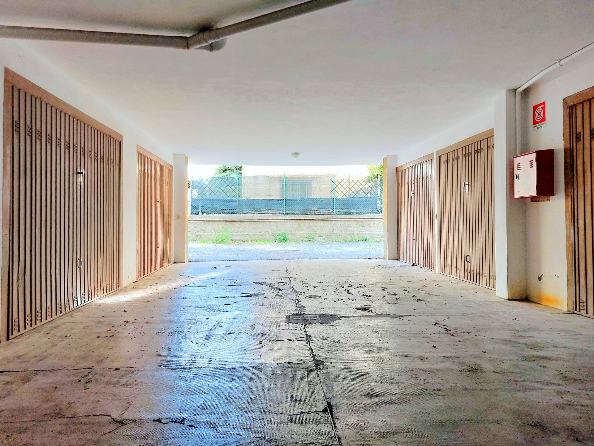 Box o garage in vendita a Diano Marina