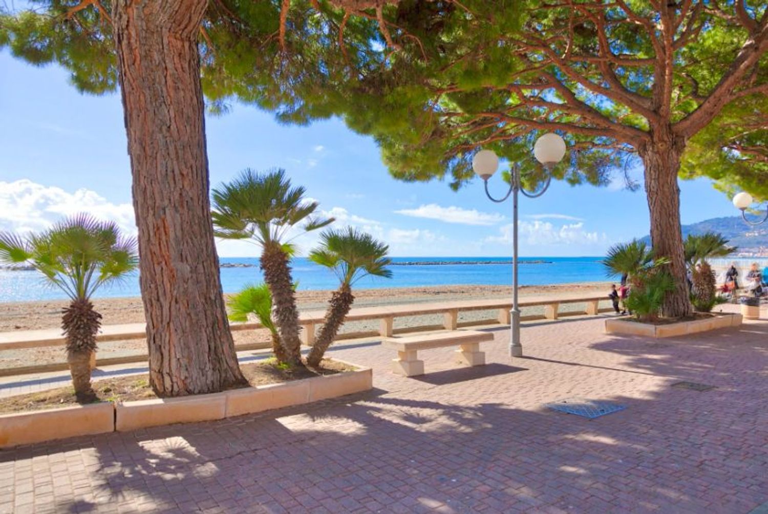 Posto auto scoperto in vendita a San Bartolomeo al Mare