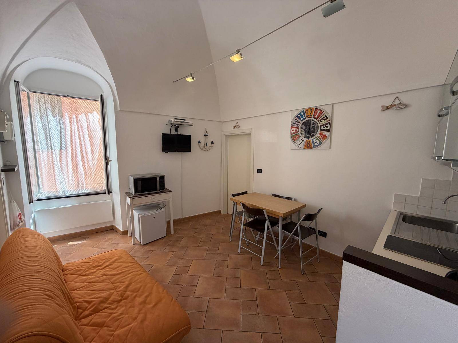 Appartamento in vendita a Imperia