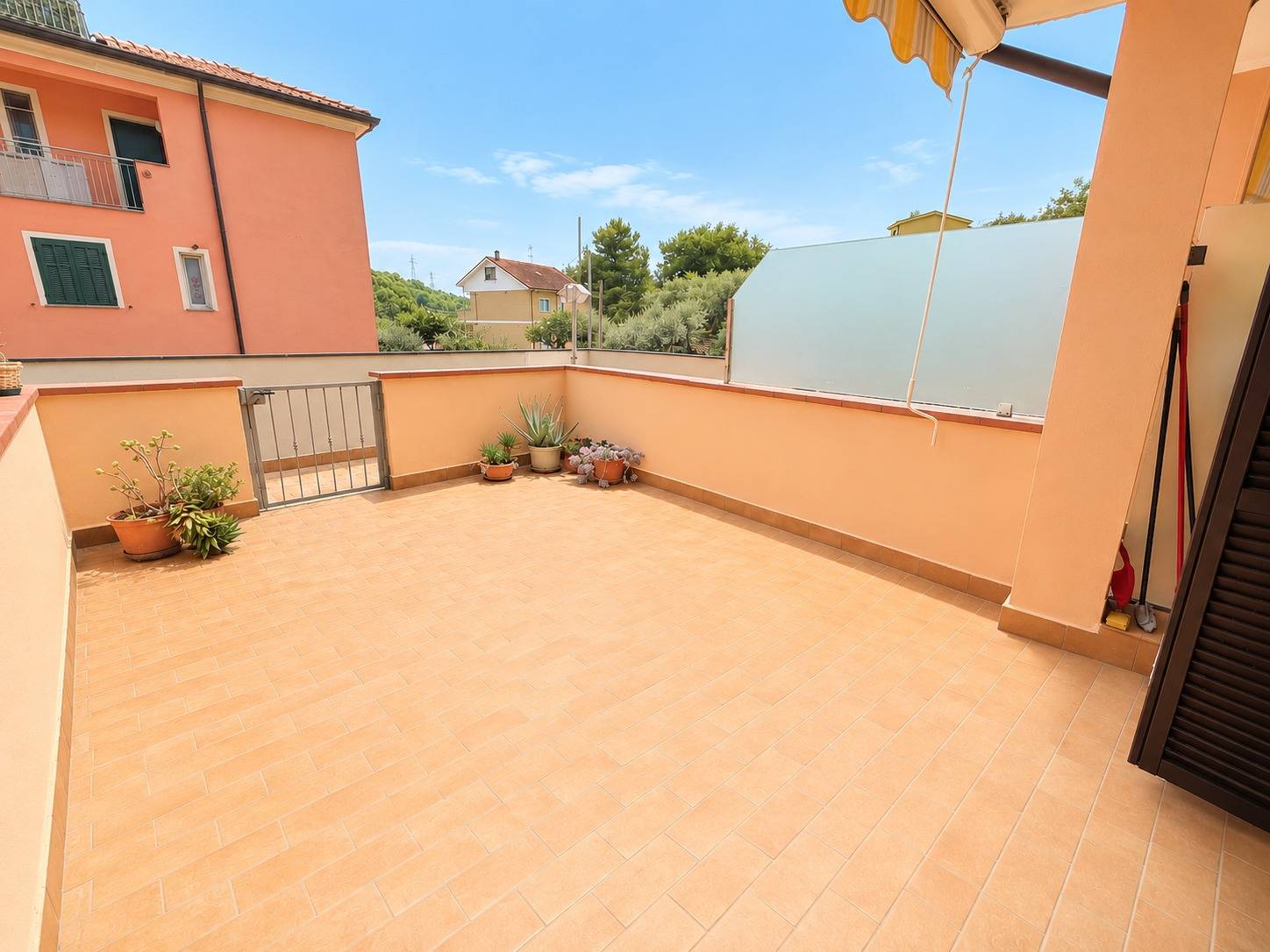 Appartamento in vendita a San Bartolomeo al Mare, Pairola