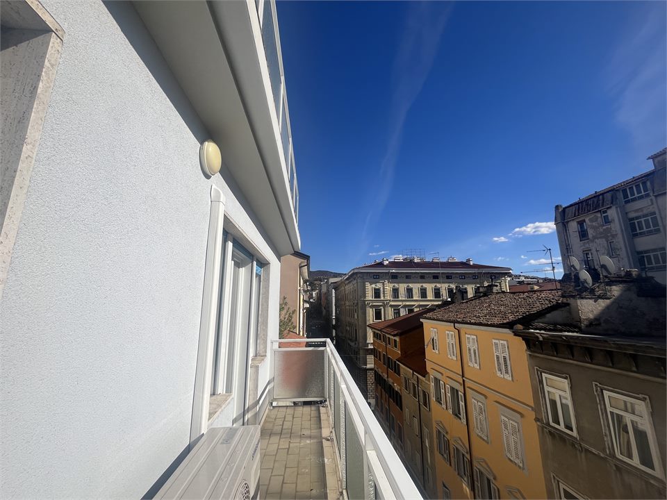 Trilocale in affitto a Trieste
