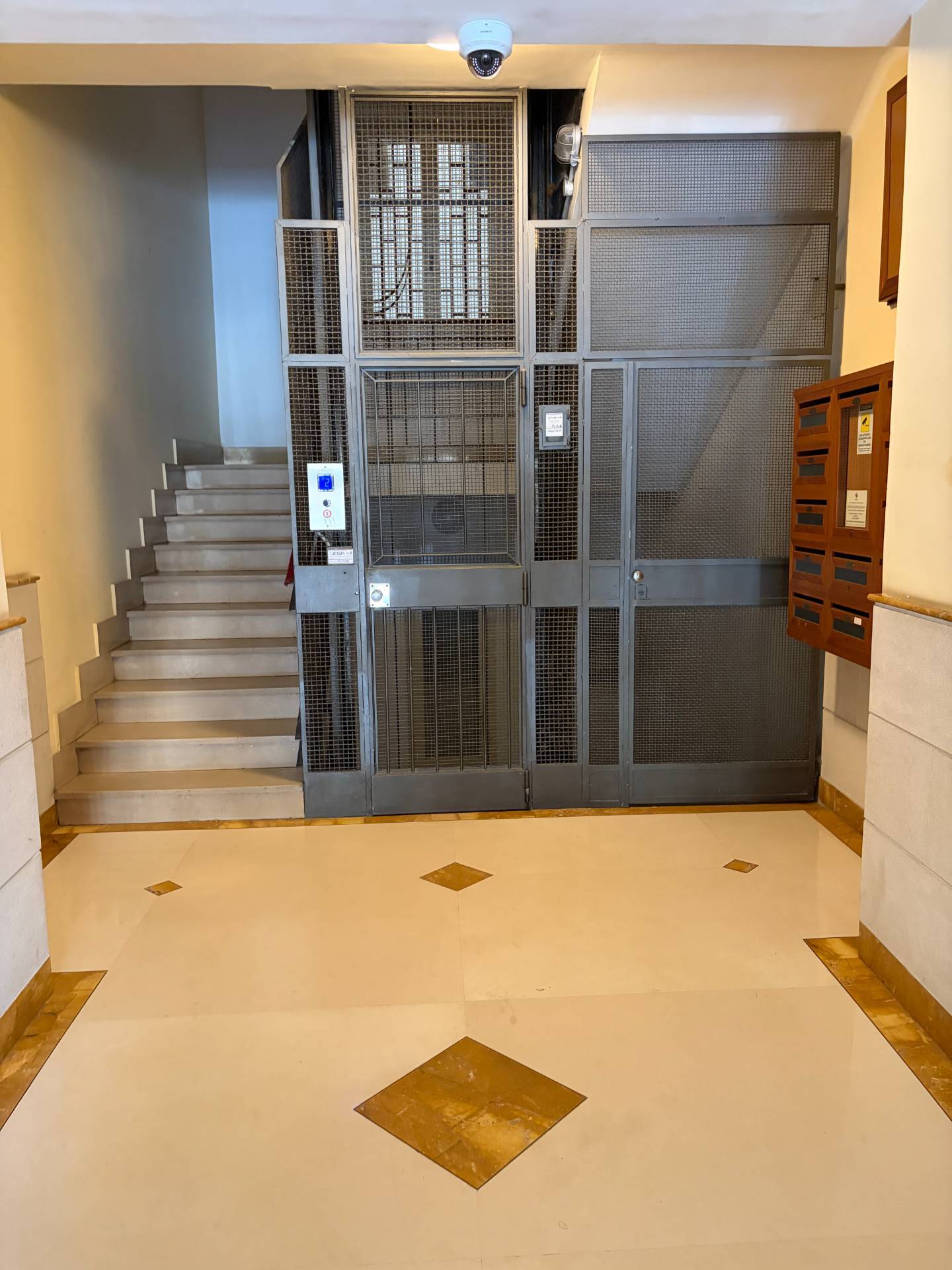 Appartamento in vendita a Bari, Picone