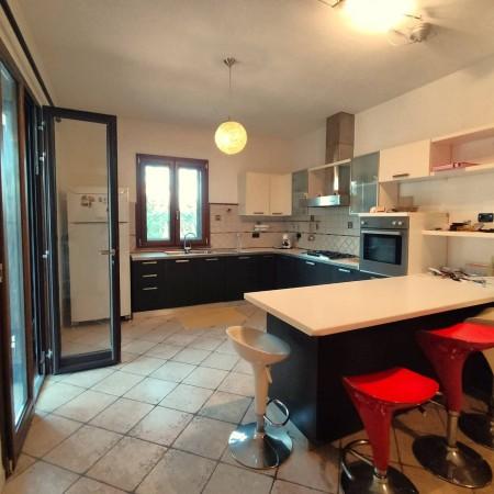 Villa Bifamiliare con giardino, Cascina visignano