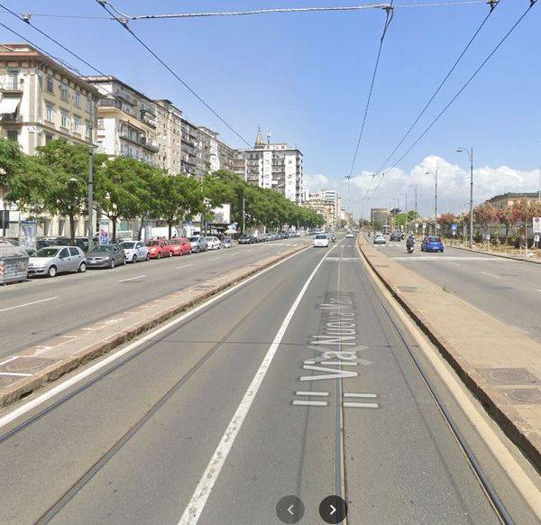 Appartamento in vendita a Napoli, Pendino