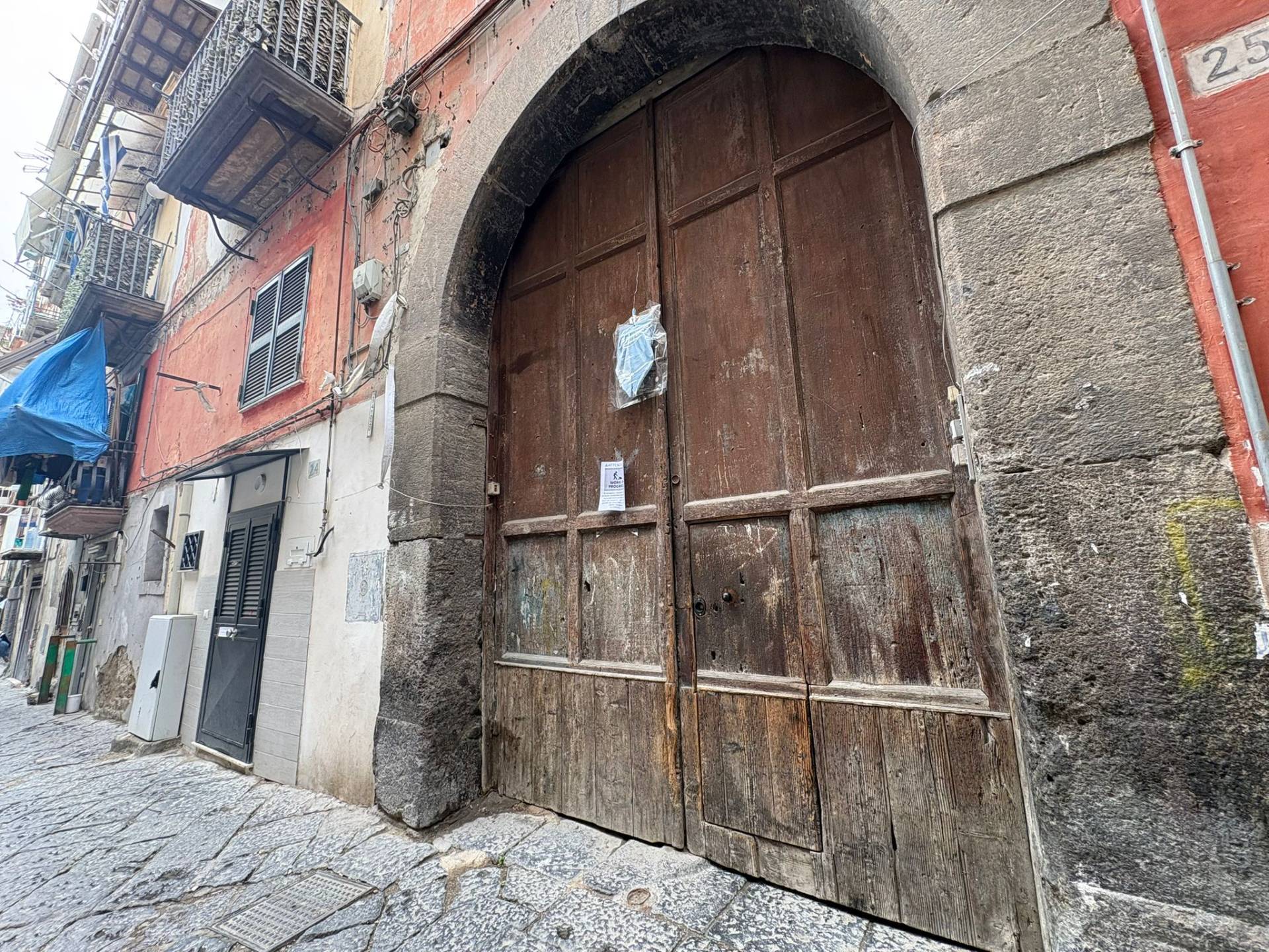 Appartamento in vendita a Napoli, San Carlo Arena
