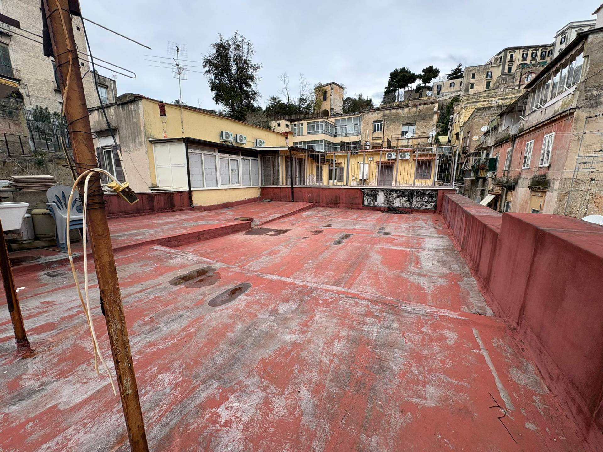 Appartamento in vendita a Napoli, San Carlo Arena