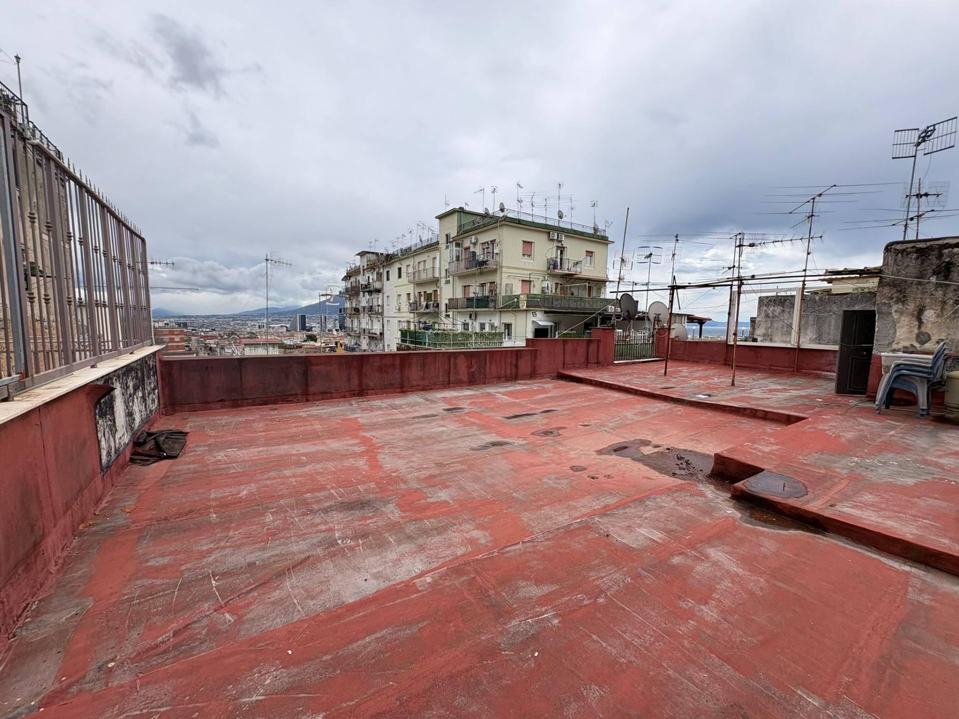 Appartamento in vendita a Napoli, San Carlo Arena