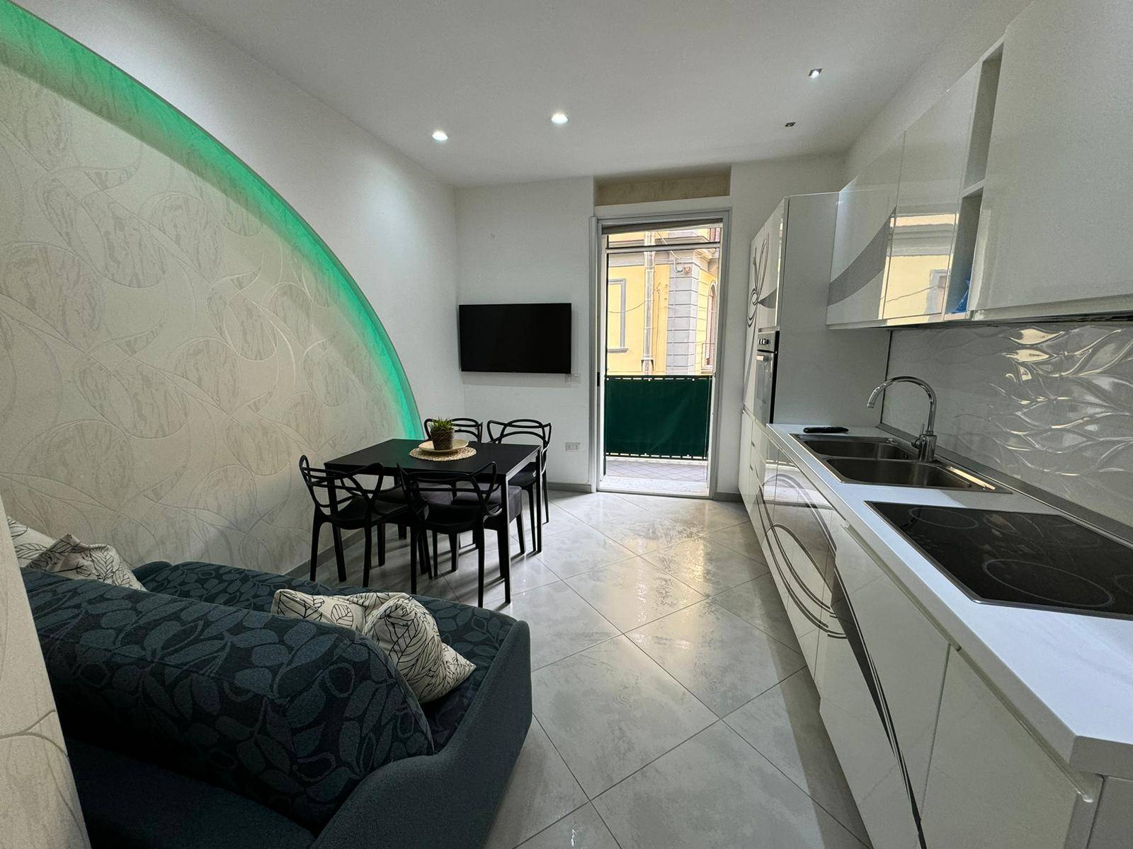 Appartamento in affitto a Napoli, Chiaia