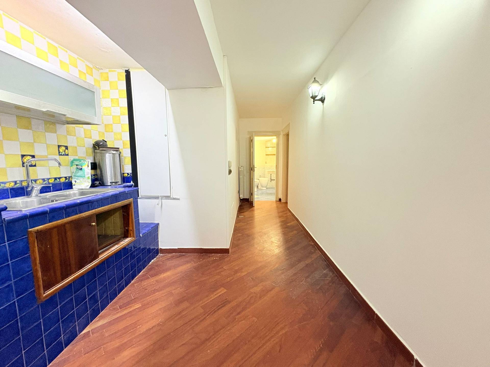 Appartamento in vendita a Napoli, San Ferdinando