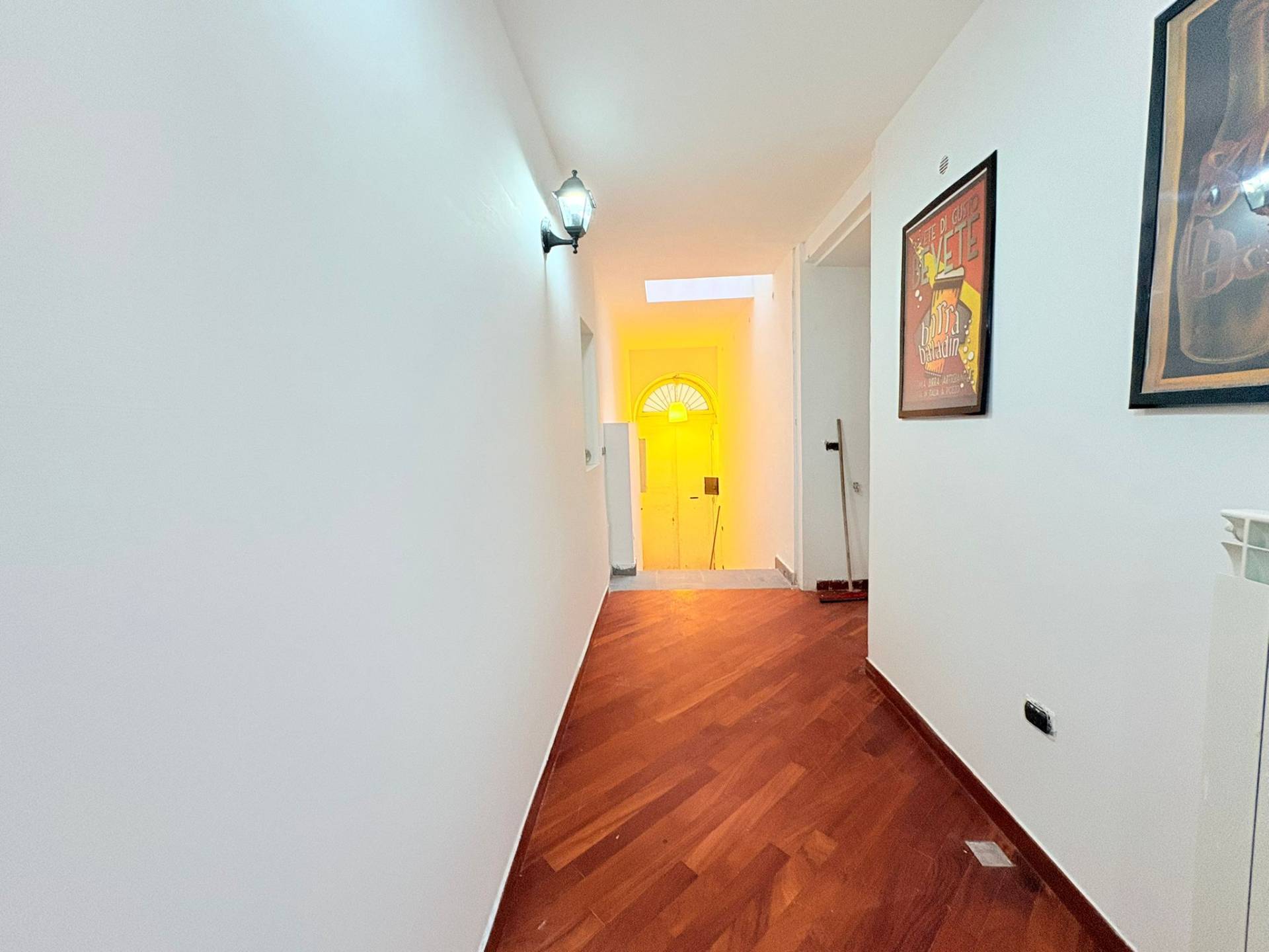Appartamento in vendita a Napoli, San Ferdinando