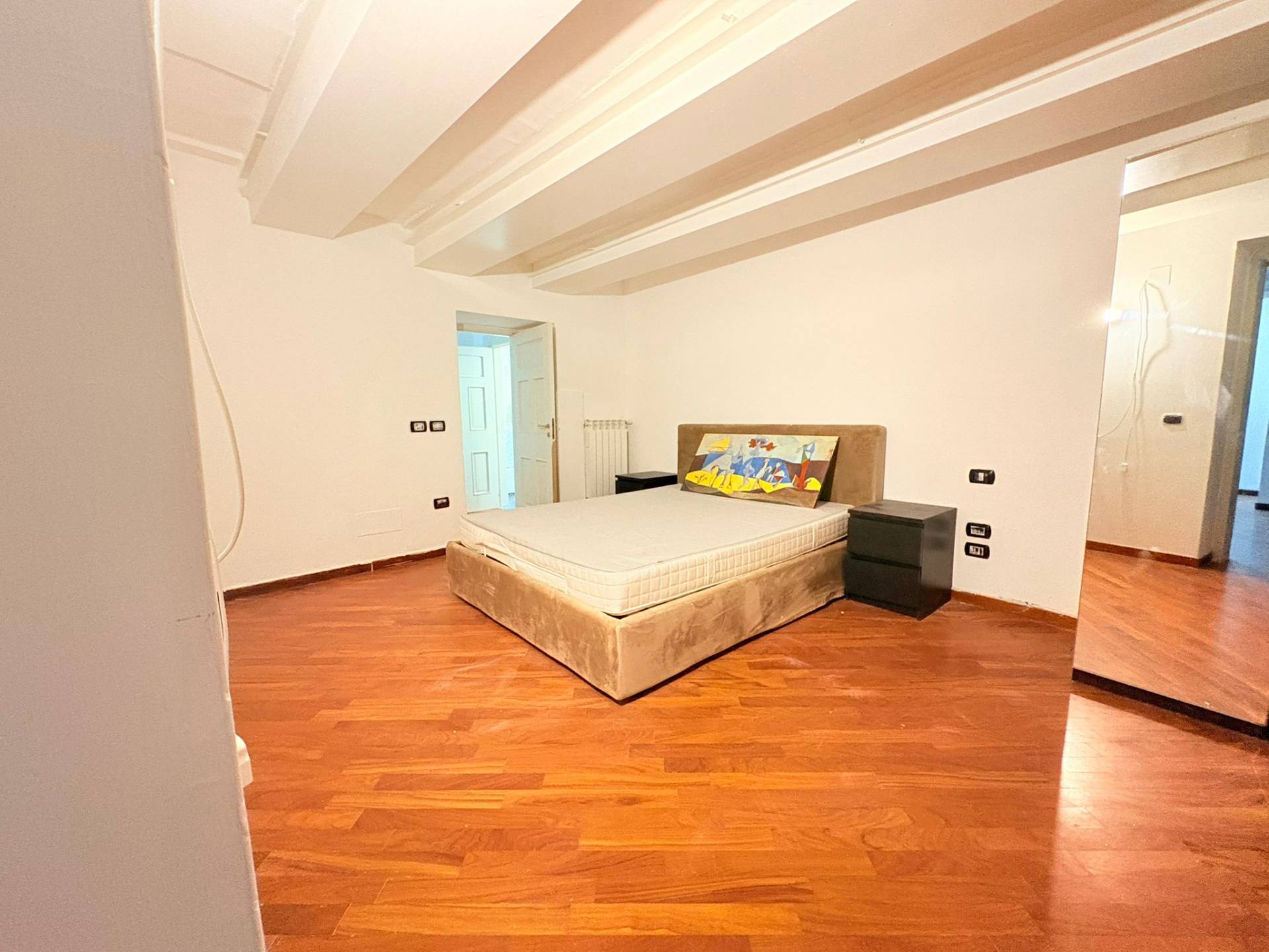 Appartamento in vendita a Napoli, San Ferdinando