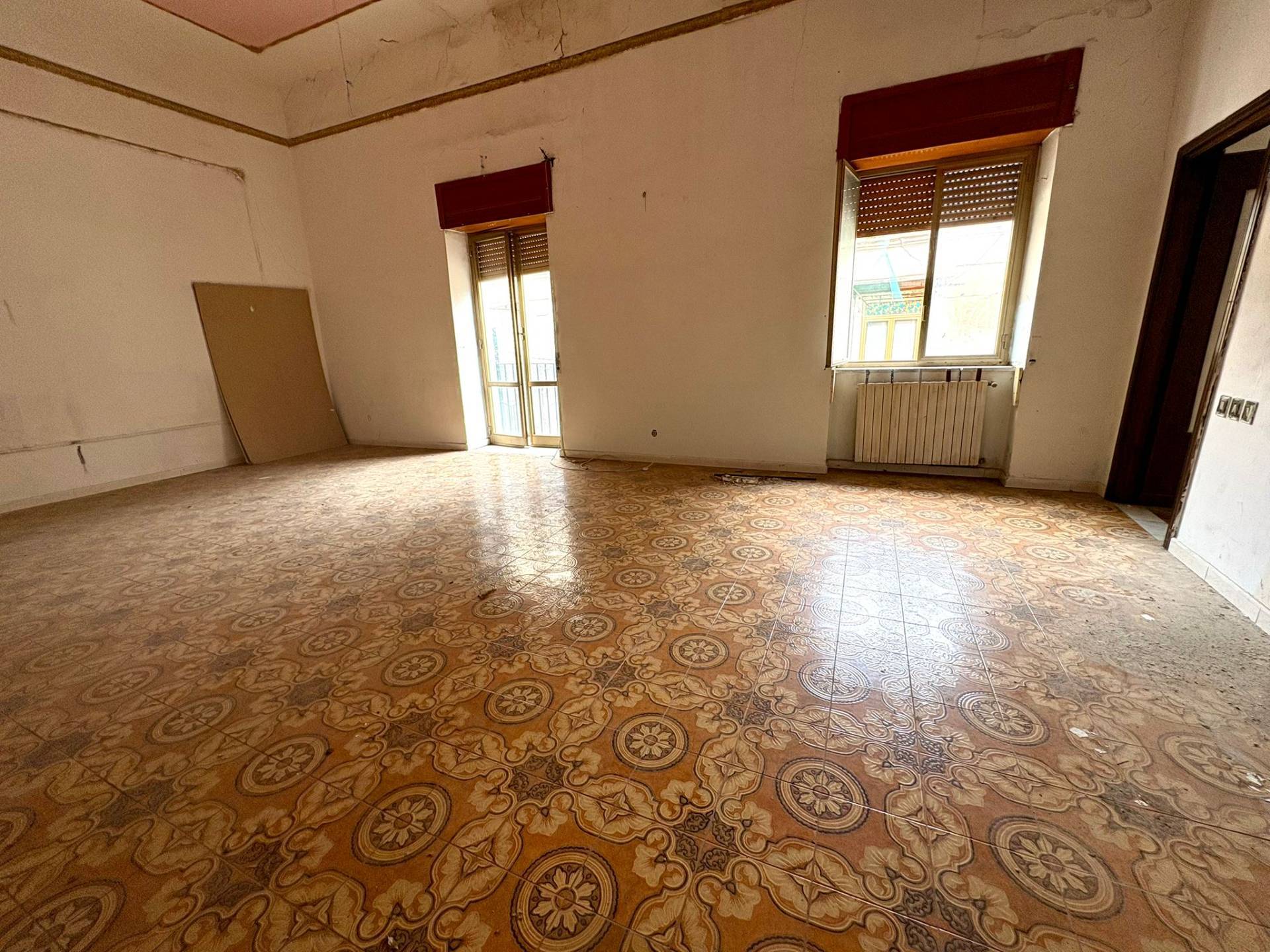 Appartamento in vendita a Napoli, San Carlo Arena