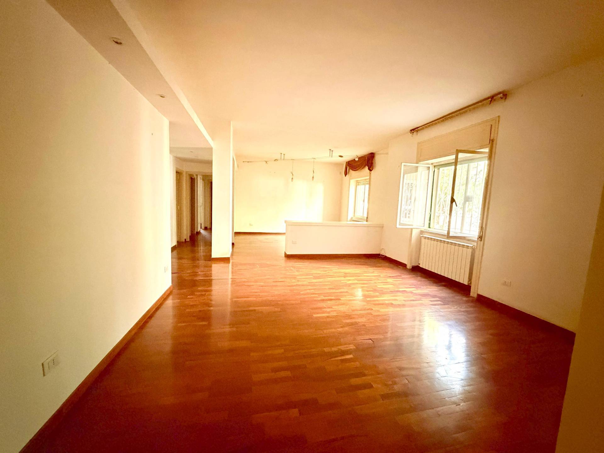 Appartamento in vendita a Portici, Bellavista
