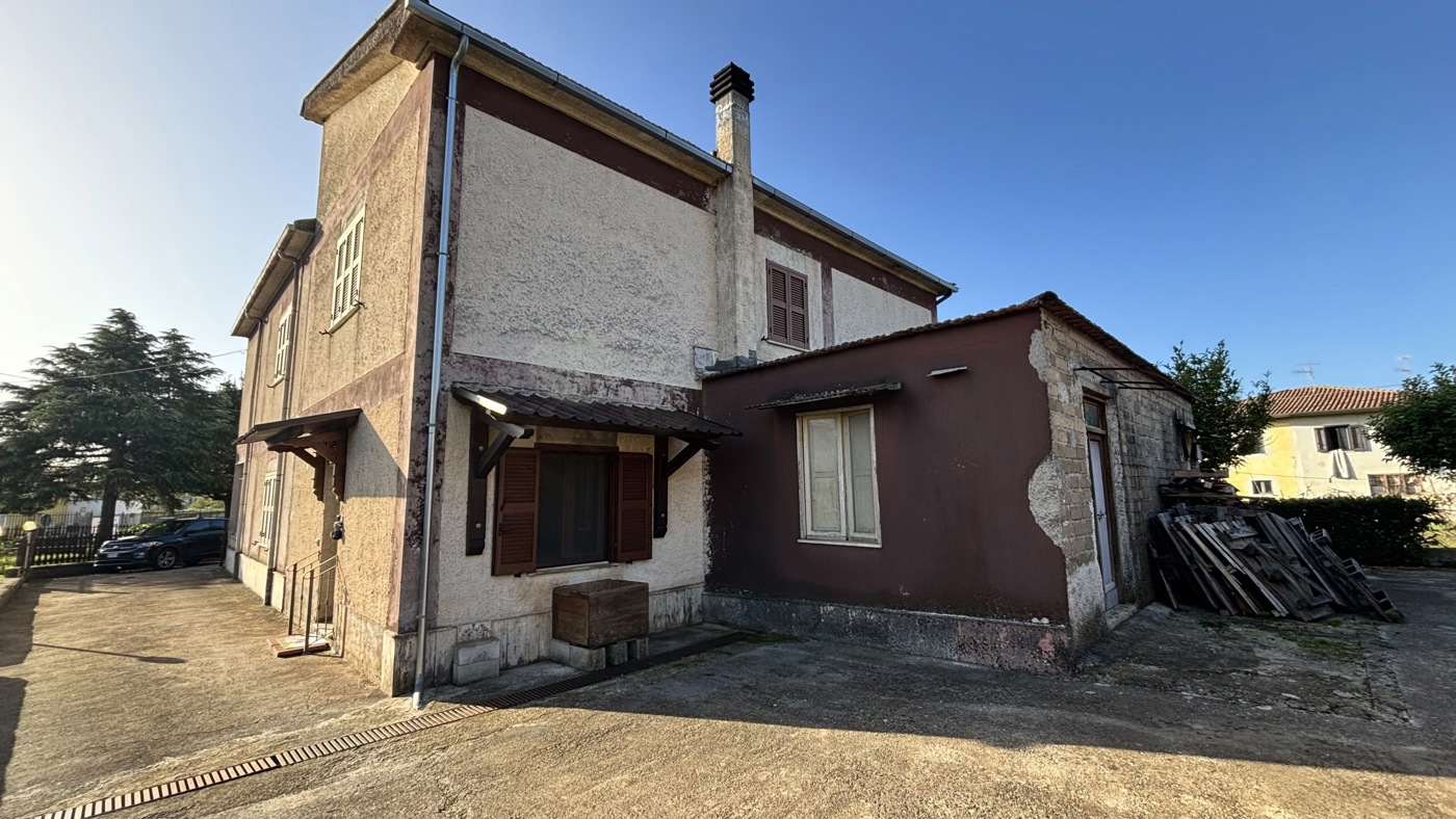 Casa indipendente in vendita a Alatri