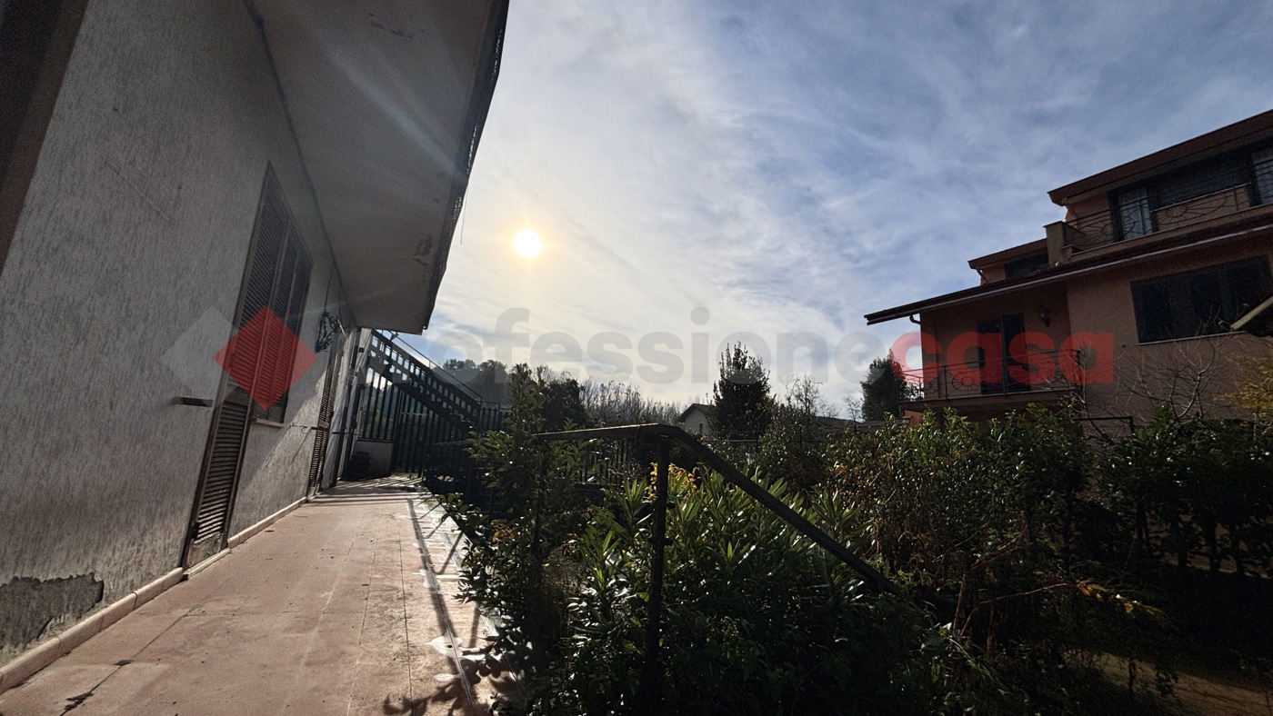 Villa da ristrutturare a Alatri