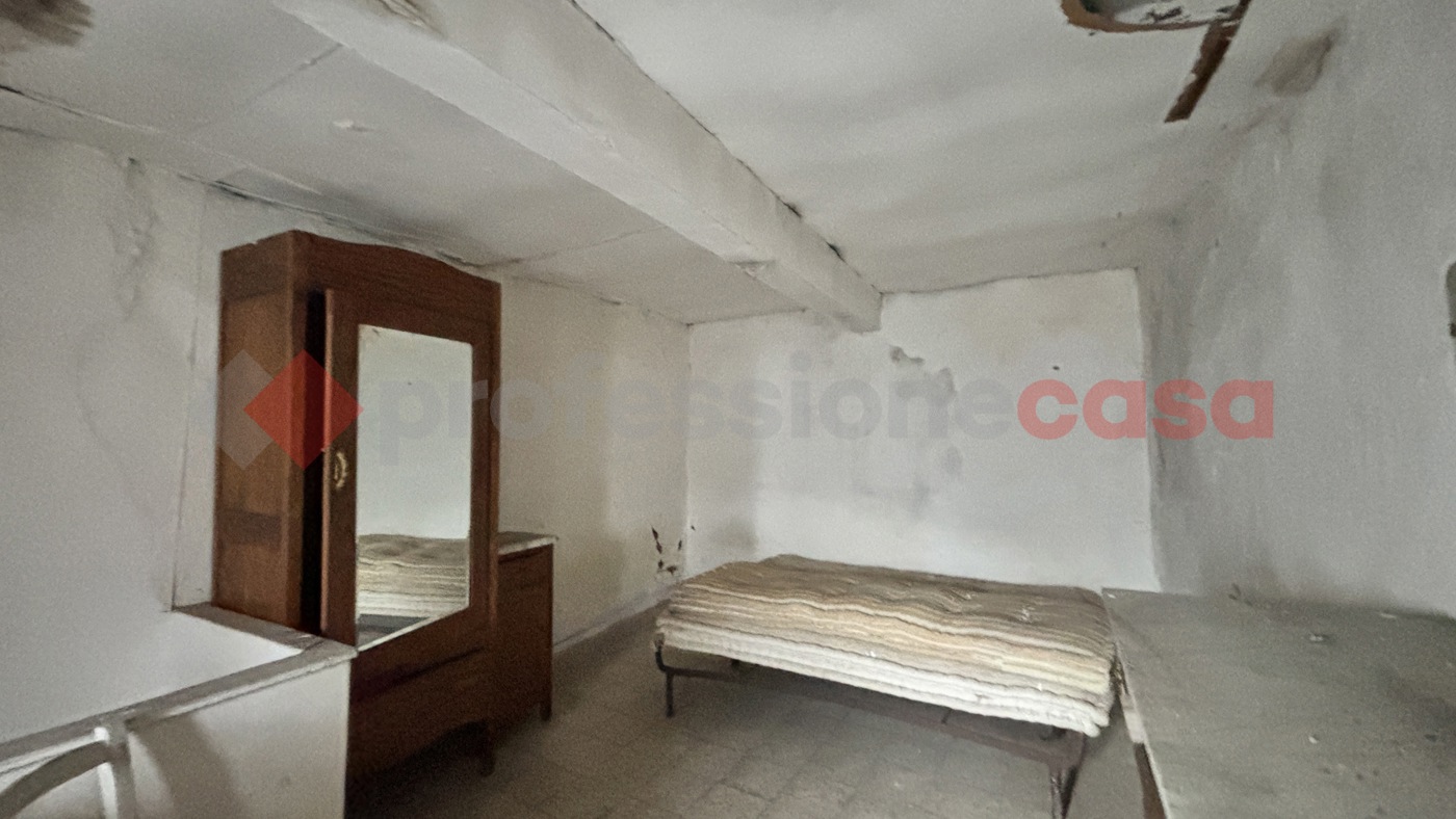 Bilocale da ristrutturare a Guarcino