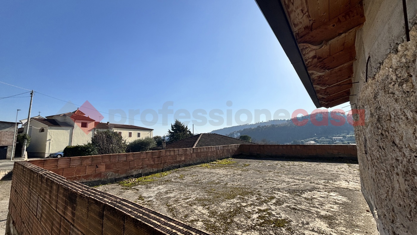 Rustico da ristrutturare a Alatri