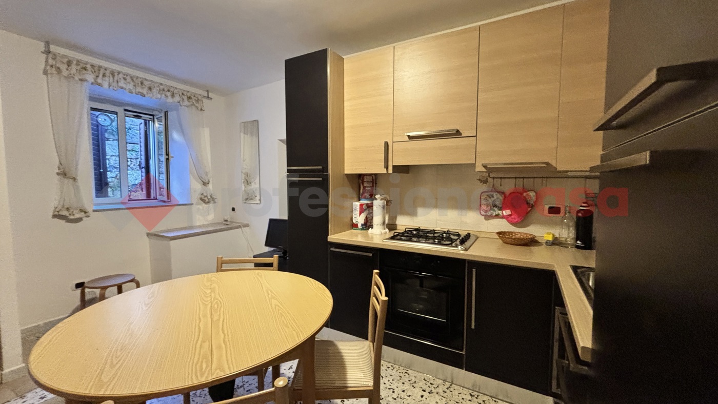 Trilocale in vendita a Vico nel Lazio