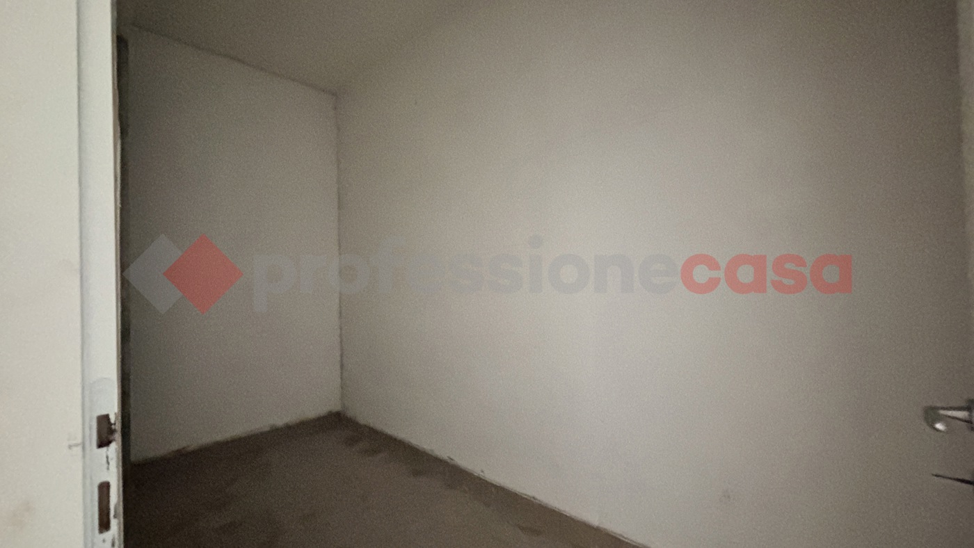 Negozio in affitto a Alatri