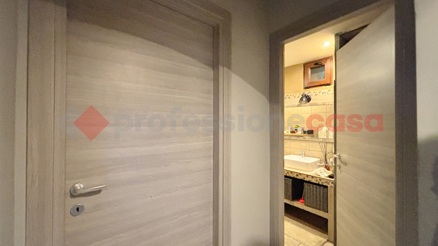 Quadrilocale con giardino a Roma