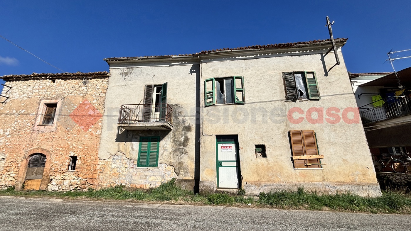 Rustico da ristrutturare a Alatri
