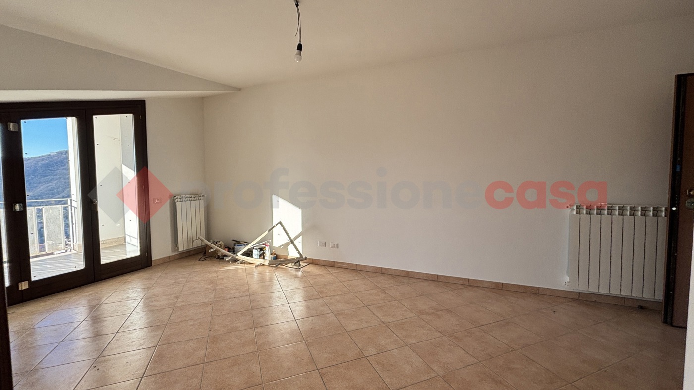 Trilocale arredato in affitto a Fiuggi