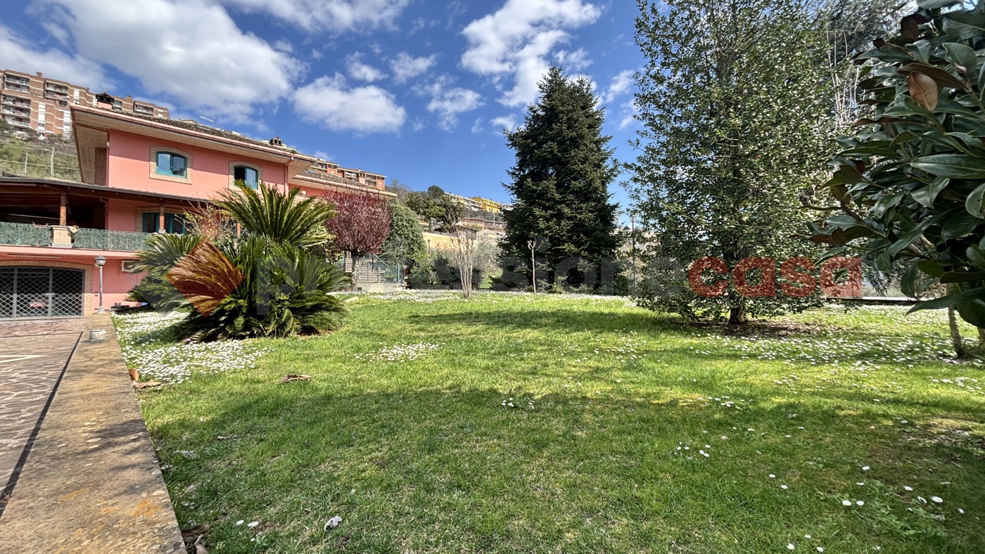 Villa in vendita a Alatri