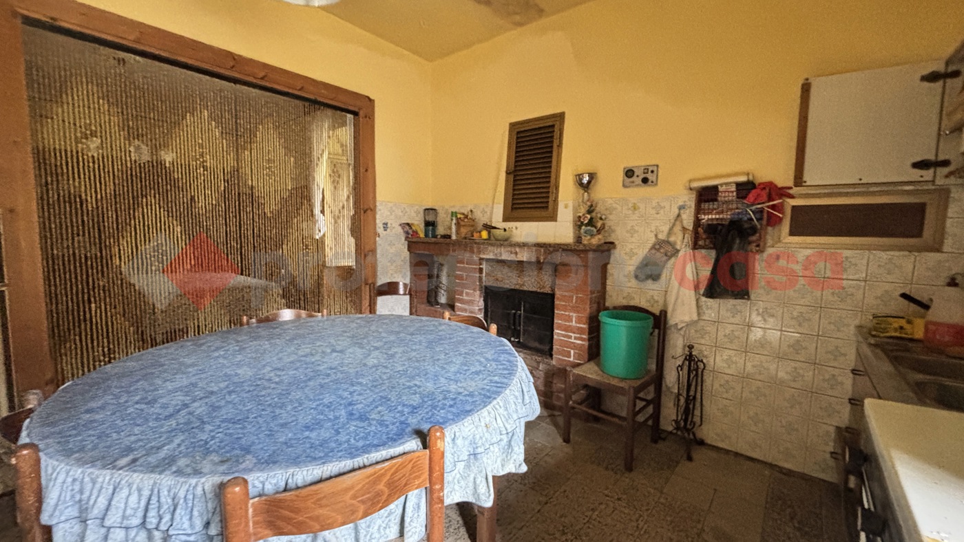 Rustico con giardino a Collepardo