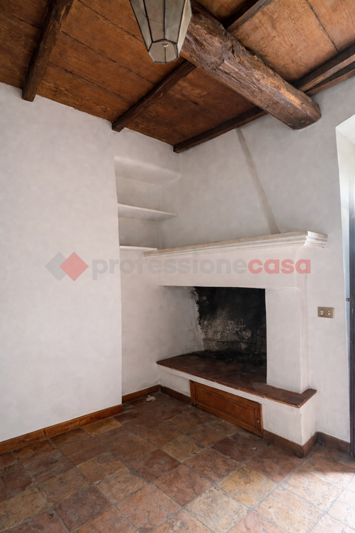 Casa indipendente in vendita a Collepardo