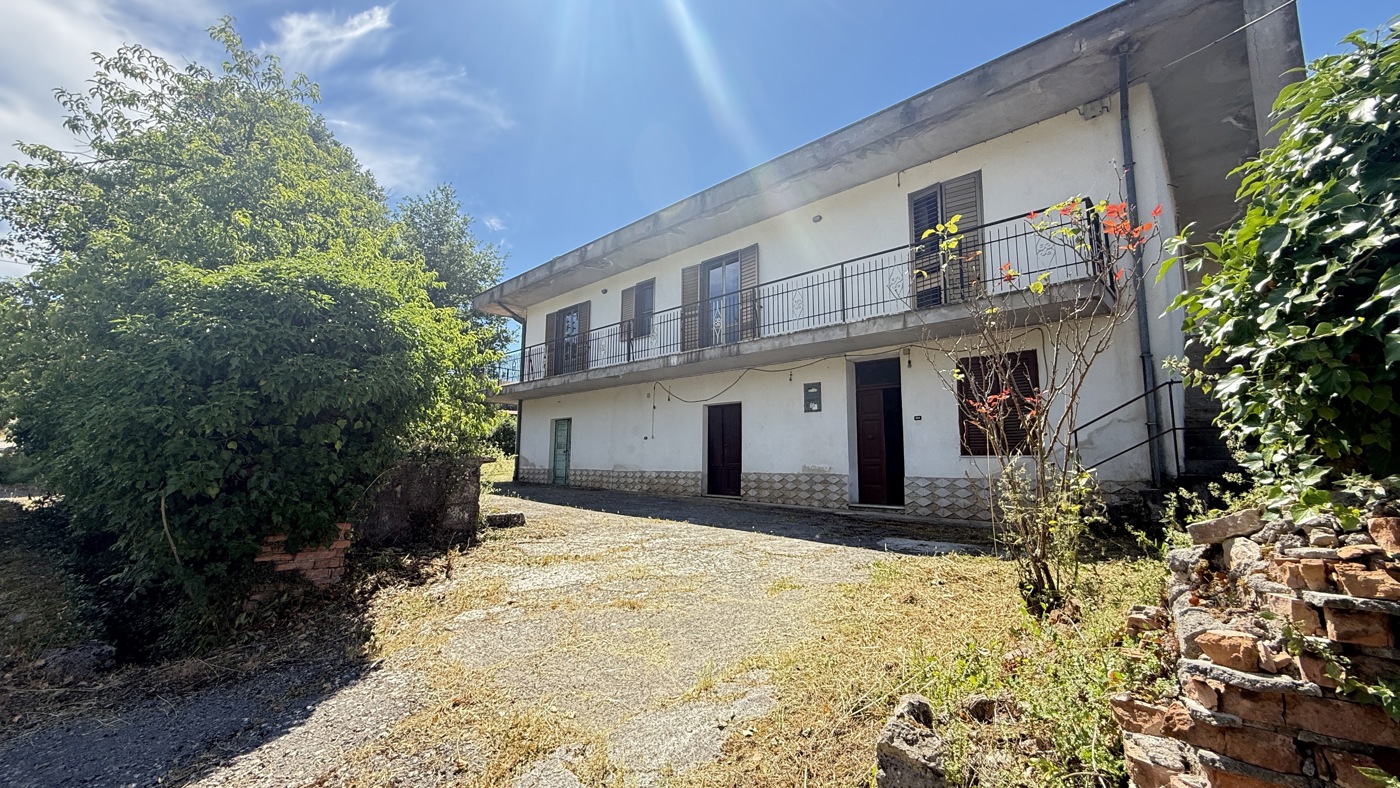 Casa indipendente in vendita a Alatri