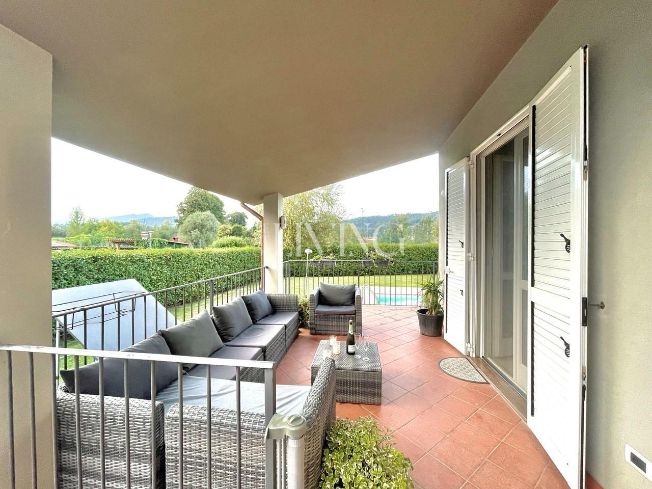 Villa con giardino, Lucca san macario in piano