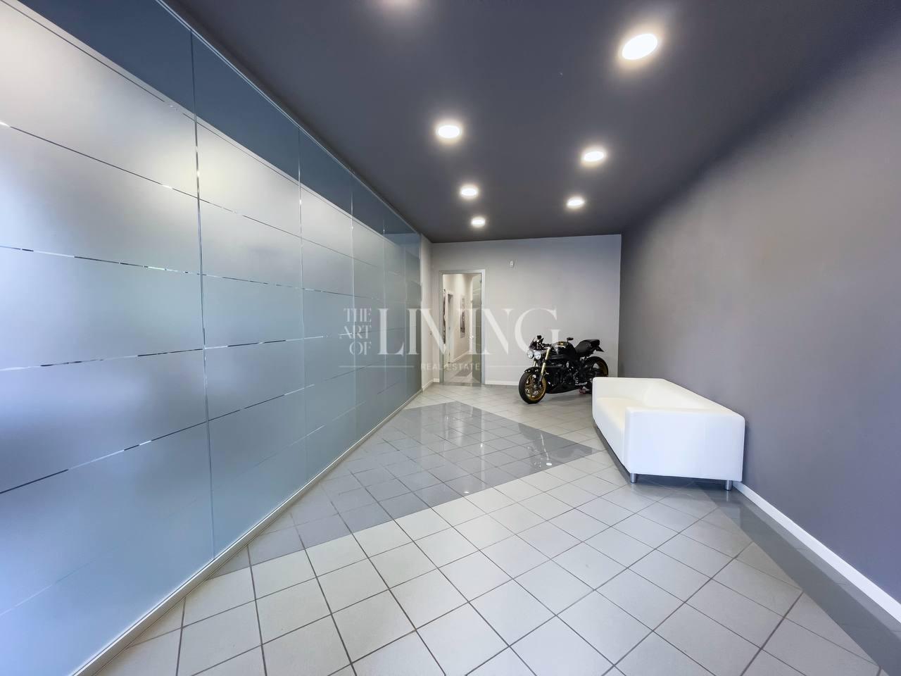 Capannone in vendita a Gallicano